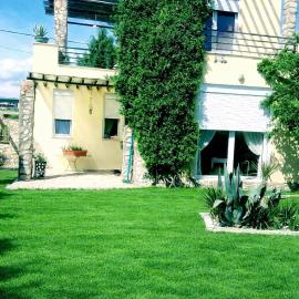 Seaside Green Villa