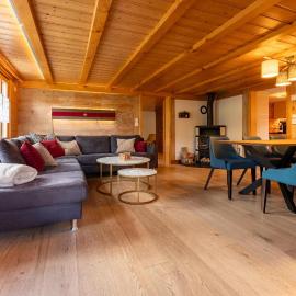 Chalet Rösi - Ferienwohnung mit Hot Pot & Bergsicht, מלון באדלבודן