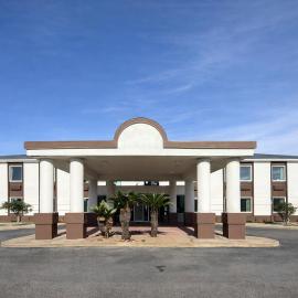 Regency Inn & Suites, מלון במילטון