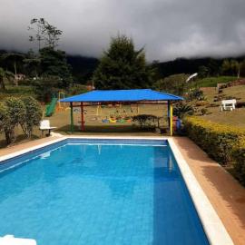 Private EcoLodge near Cali Perfect for Birdwatching and Nature Lovers, hotel a Cali