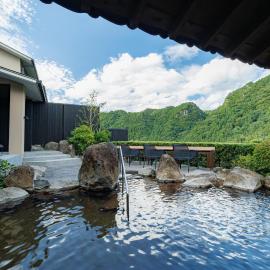 Okuhita Onsen Umehibiki, hotelli kohteessa Hita