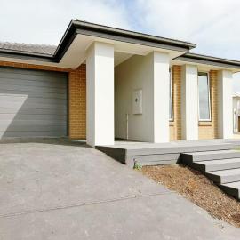 Modern Home Canal Berwick, отель в городе Бервик