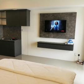 Grand Kamala Lagoon by Whitebox, hotel i Bekasi