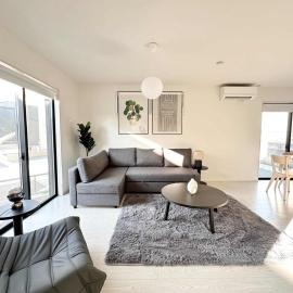 10 mins to kumamoto airport Spacious 4BR House by Restavio