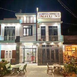 Viesnīca NHÀ NGHỈ NHƯ Ý - GuestHouse Premium pilsētā Fanranga