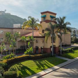 Ramada Suites by Wyndham San Diego Hotel Circle Area, hotel i San Diego