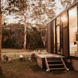 The Stables by Tiny Away, hotel in Palmwoods