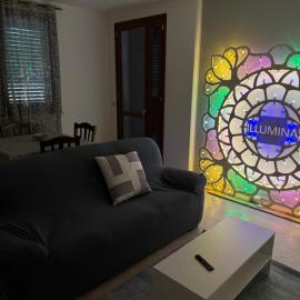 Illumina House 1, hotelli kohteessa Giurdignano