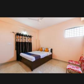 Oyo Hotel Green Inn, hotel in Jabalpur