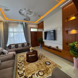 Jolly's Homestay Poolside Upper floor
