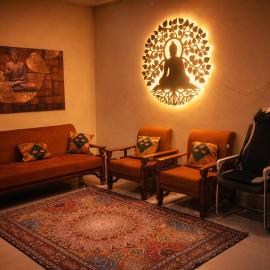 The Comfort Crest - Home Stay 2 Bedroom Family Suite with Living room, hotel in Bodh Gaya