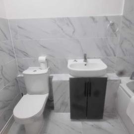 Extra Large One Bedroom Flat with Parking