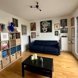 Studio, Close to Paris