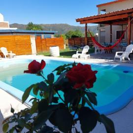 Cabañas los Materos 3, hotel in Santa María