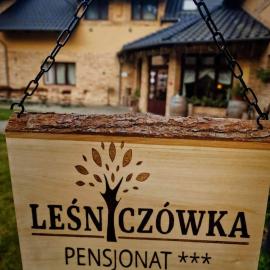Pensjonat Leśniczówka、スウビツェのホテル