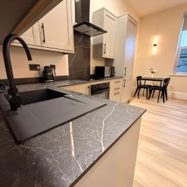 Rambler's Rest Boutique Apartment, hotel in Westward Ho