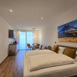 ecHo Apartments & SPA, hotell i Bressanone