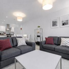 Roomspace Serviced Apartments - Nouvelle House, hotel Suttonban