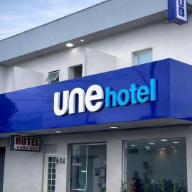 Une Hotel