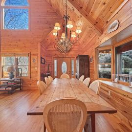 Johnny's Lakeside Hideaway, ξενοδοχείο σε Morganton