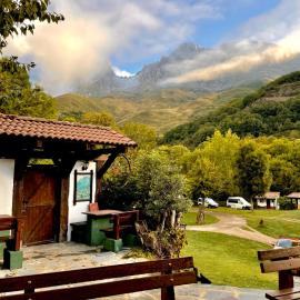 Camping el Cares, viešbutis mieste Santa Maria de Valdeón