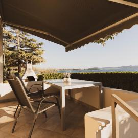 House of Albina- 10 m od mora