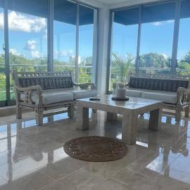 Spacious 3-Bedroom Apartment with Pool Access in Juan Dolio, hotel in Juan Dolio