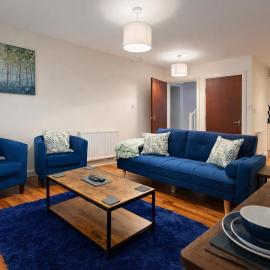 Montrose Town Retreat-2BR modern, cosy, prime area, hotel Angusban