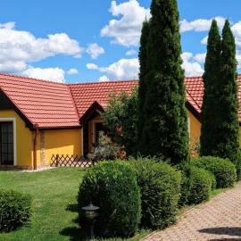Apartment Stimmungsvolle Ferienwohnung mit großem Garten by Interhome