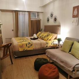 Cozy Modern Style Private Space centrally located in Tagaytay easily accessible by public transpo and with free access to Netflix