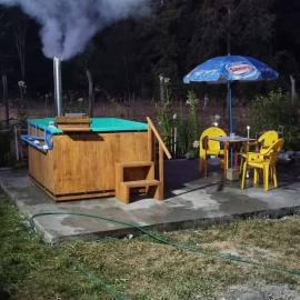 Cabaña para 8, tinaja y quincho cerca Colico，Cunco的飯店