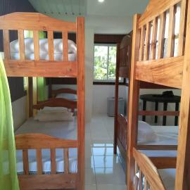 MJ's Guesthouse – hotel w mieście Tubod