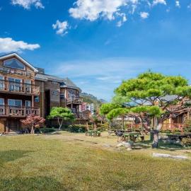 Buan Pension Maple, hotel in Buan
