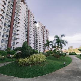 Instaworthy 1BR unit at Royal Oceancrest Mactan