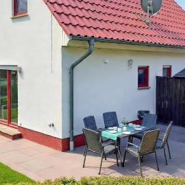 Lovely Home In Wohlenberg With Wifi