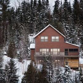 Lakefront - Chalet Le Missionnaire, hótel í Trois Rives