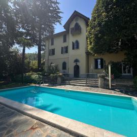 Dimora Vista Lago Con Piscina