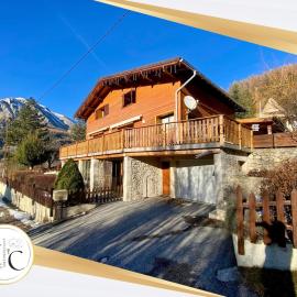 cozy chalet mountain view, garden, hotel v destinácii Allos