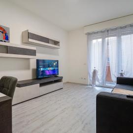 New design apartment in Rho Fiera - Milan، فندق في رو