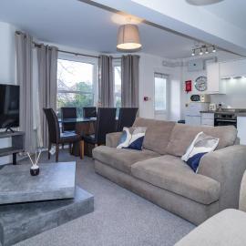 Frant Road Retreat | Private Parking