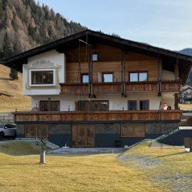Haus RuHe, hotel em Döllach