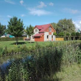 Holiday Home Einmalige- ruhige Ferienvilla im Grünen by Interhome