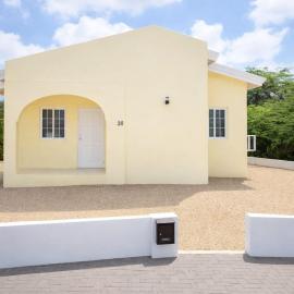 Cas La Lobi - Beautiful Vacation Home in Heart of Aruba