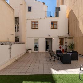 City Appartments Denia, מלון בדניה