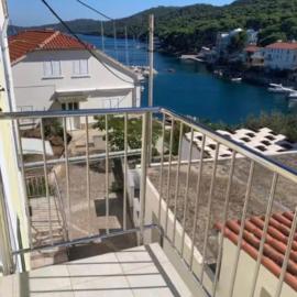 Apartment Tončica، فندق في بوزافا