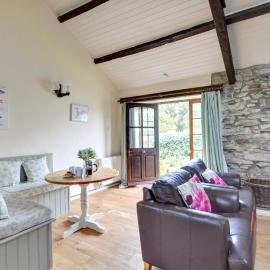 2 Bed in Carmel oc-wai211, ξενοδοχείο σε Llanerchymedd