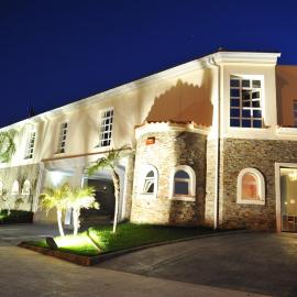 Hotel Luve, hotel di San Antonio de Banageber