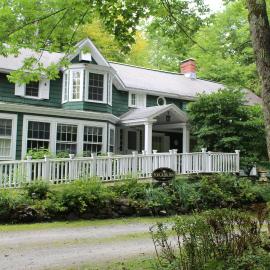 Fox Creek Inn, хотел в Chittenden