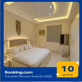 شقة خاصه لك بالكامل 4 غرف نوم وصالةA private apartment entirely yours with4 bedrooms and a living room