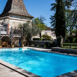 Les Manibelles Manor House Rental, hotel v destinácii Amarens